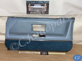 OEM 1971 1972 1973 1974 1975 1976 Cadillac Sedan Deville Fleetwood Calais 4 Door RIGHT PASSENGER SIDE FRONT LOWER DOOR PANEL with COURTESY LIGHT - LIGHT BLUE