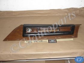 OEM 1974 1975 1976 Cadillac Fleetwood Deville Calais RIGHT FRONT UPPER DOOR PANEL PULL HANDLE COURTESY LIGHT