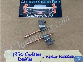 OEM 1968 1969 1970 Cadillac Deville Eldorado Fleetwood Calais WINDSHIELD WIPER WASHER FLUID SQUIRTER NOZZLES #1494303/#1494304