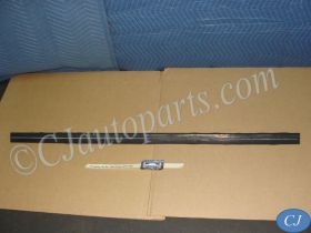 OEM 1973 Cadillac Deville Fleetwood Calais BACK REAR BUMPER BAR CENTER IMPACT STRIP #1601112