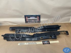 OEM 1977 1978 1979 Cadillac Deville LEFT & RIGHT UPPER RAD SUPPORT SPLASH GUARDS FILLER PANELS #1614992/#1614993