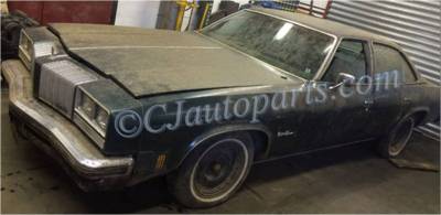 1977 Oldsmobile Cutlass Supreme (4dr)