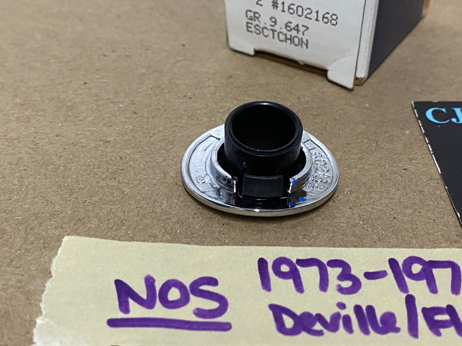 NOS 1973 1974 1975 1976 Cadillac Deville Fleetwood Calais ANTENNA BEZEL TRIM ESCUTCHEON #1602168 - Image 10