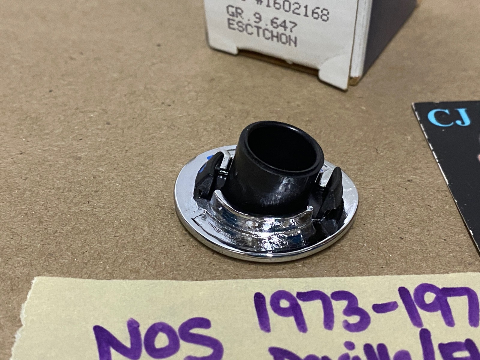 NOS 1973 1974 1975 1976 Cadillac Deville Fleetwood Calais ANTENNA BEZEL TRIM ESCUTCHEON #1602168 - Image 9