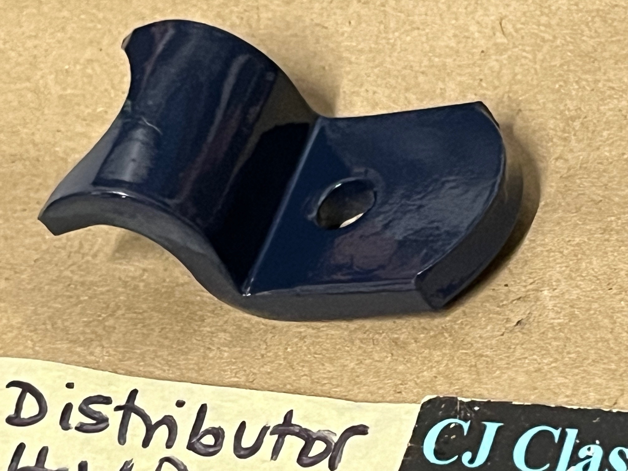 OEM 1968 1969 1970 1971 1972 1973 1974 1975 1976 1977 1978 1979 Cadillac DeVille Fleetwood Eldorado Calais 425/472/500 ENGINE DISTRIBUTOR HOLD DOWN BRACKET #1492249 - Image 2