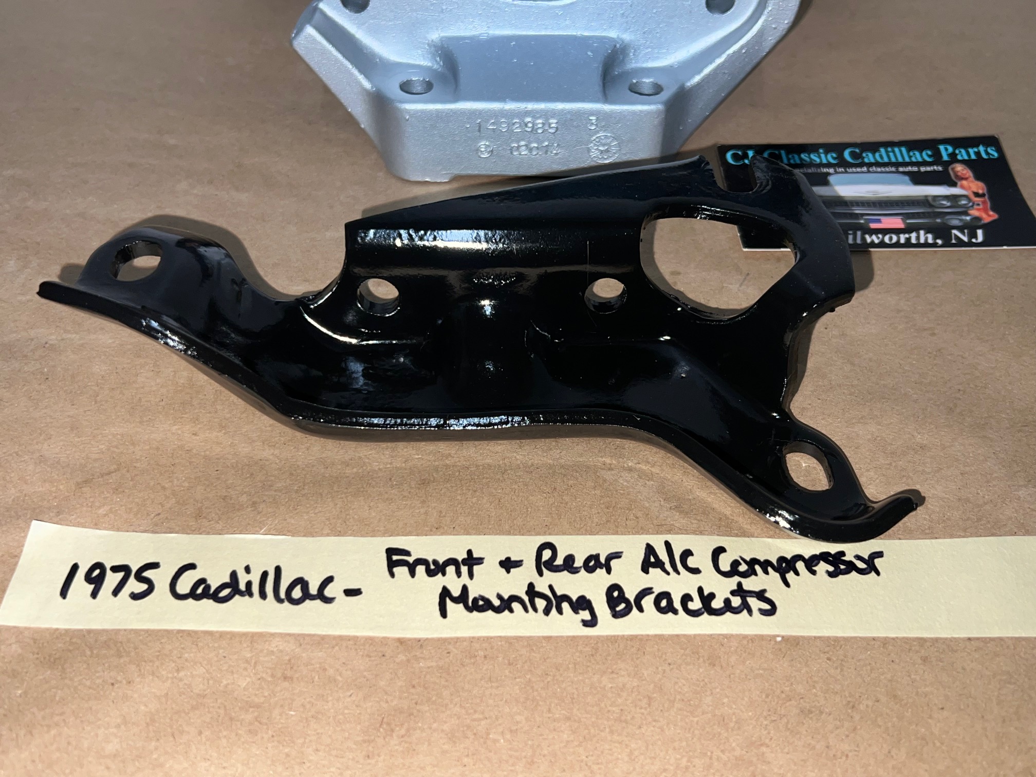 OEM 1968 1969 1970 1971 1972 1973 1974 1975 1976 Cadillac Deville Eldorado Fleetwood Calais FRONT & REAR A/C COMPRESSOR MOUNTING BRACKETS SUPPORT #1492985/#1488838 - Image 6