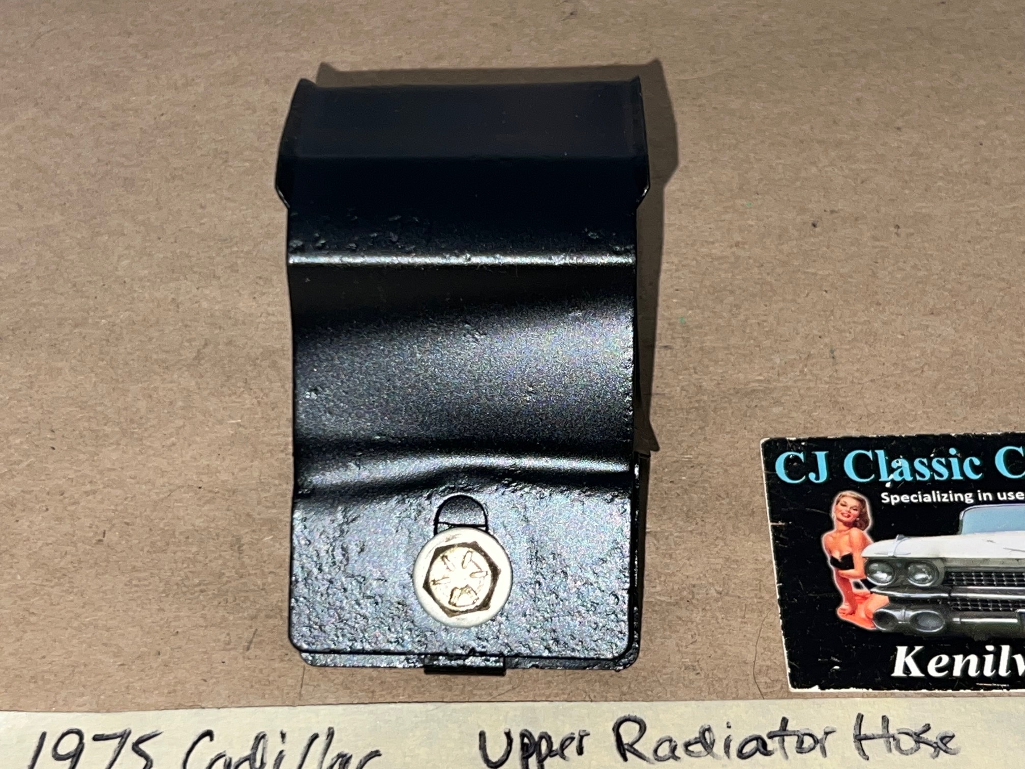 OEM 1968 1969 1970 1971 1972 1973 1974 1975 1976 Cadillac Deville Calais Eldorado Fleetwood 472/500 Engine UPPER RADIATOR HOSE HOLD DOWN BRACKET #1489579 - Image 3