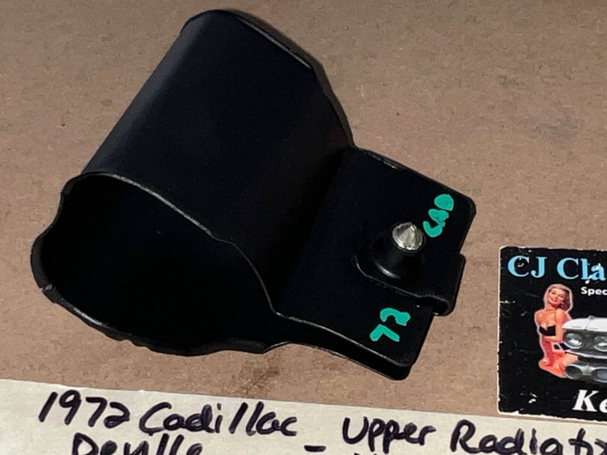 OEM 1968 1969 1970 1971 1972 1973 1974 1975 1976 Cadillac Deville Calais Eldorado Fleetwood 472/500 Engine UPPER RADIATOR HOSE HOLD DOWN BRACKET #1489579 - Image 9
