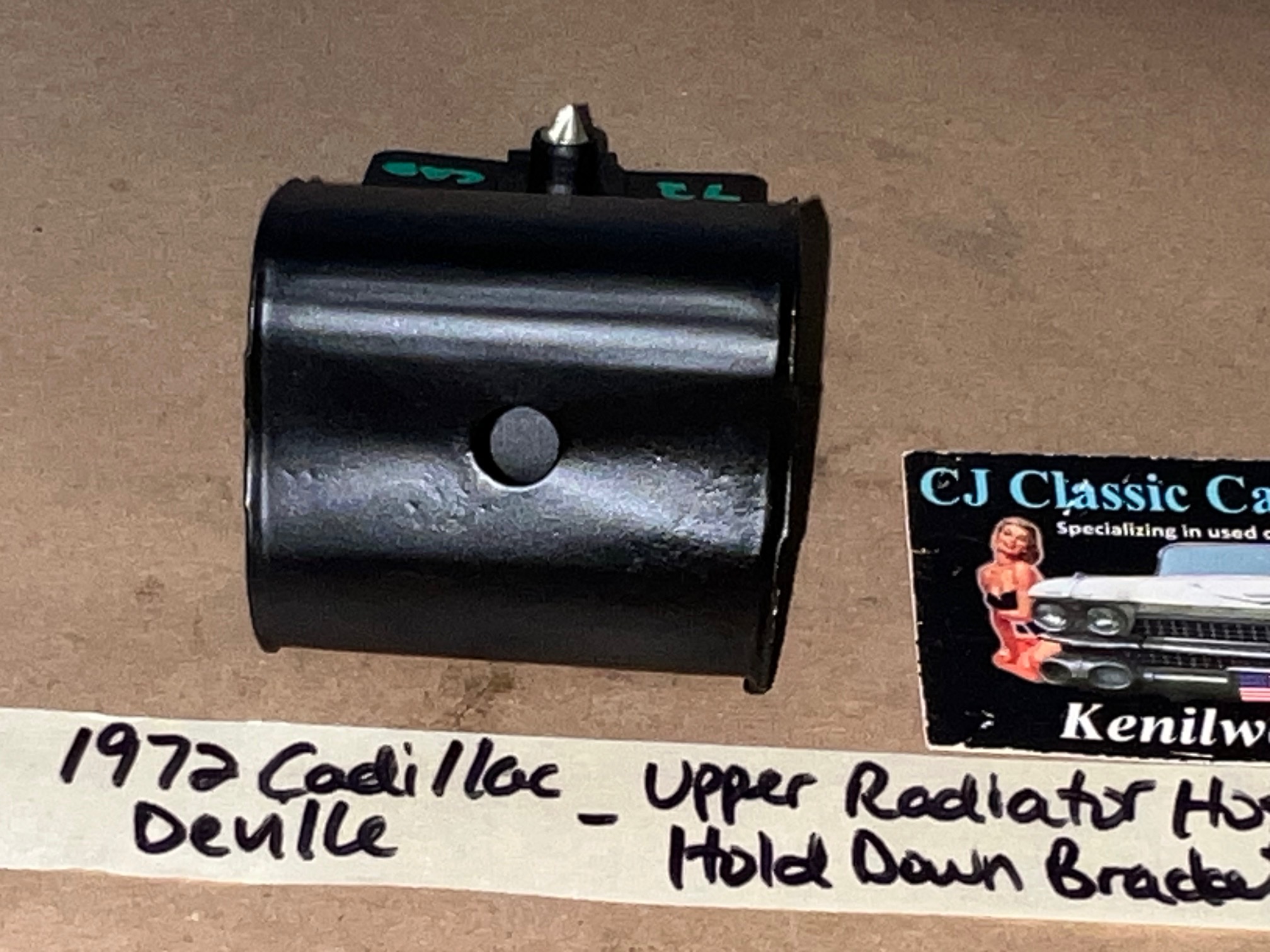 OEM 1968 1969 1970 1971 1972 1973 1974 1975 1976 Cadillac Deville Calais Eldorado Fleetwood 472/500 Engine UPPER RADIATOR HOSE HOLD DOWN BRACKET #1489579 - Image 10