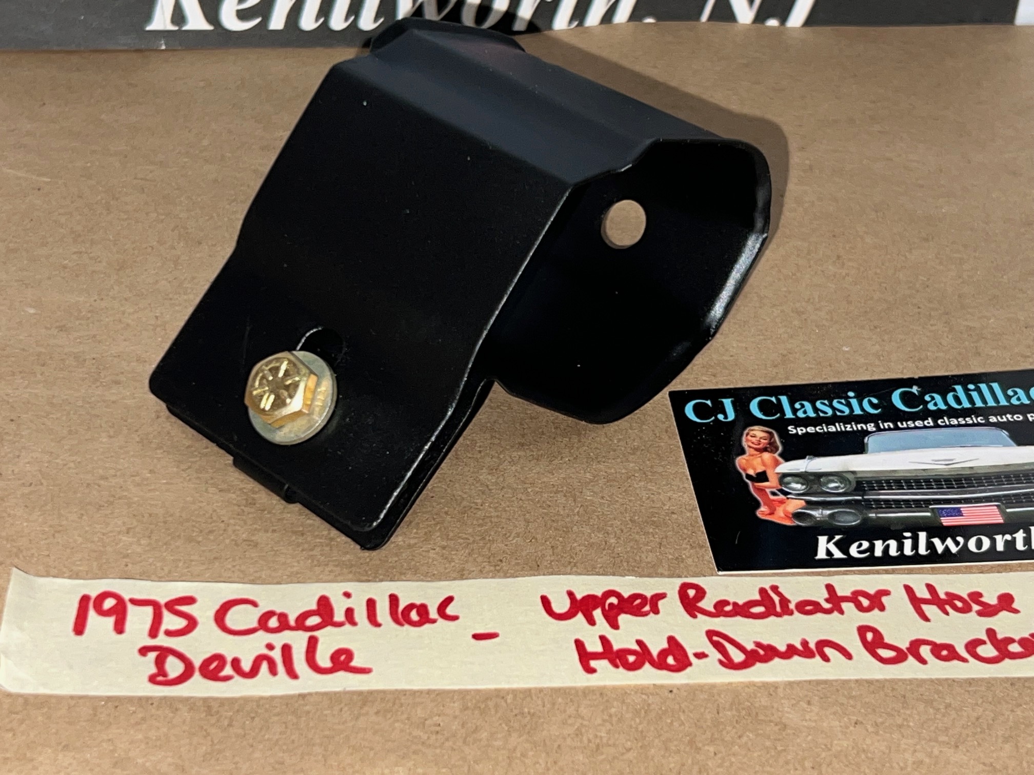 OEM 1968 1969 1970 1971 1972 1973 1974 1975 1976 Cadillac Deville Calais Eldorado Fleetwood 472/500 Engine UPPER RADIATOR HOSE HOLD DOWN BRACKET #1489579 - Image 2