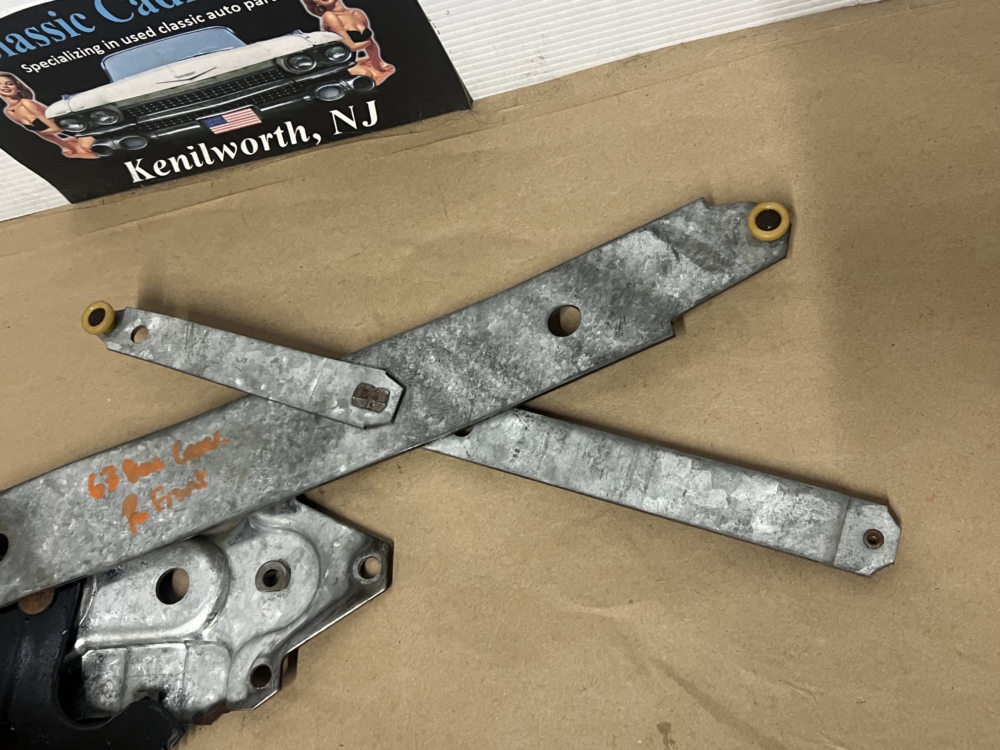 OEM 1961 1962 1963 1964 CADILLAC COUPE DEVILLE ELDORADO 2DR RIGHT PASSENGER SIDE FRONT DOOR WINDOW REGULATOR #5718764/#4308538 - Image 4