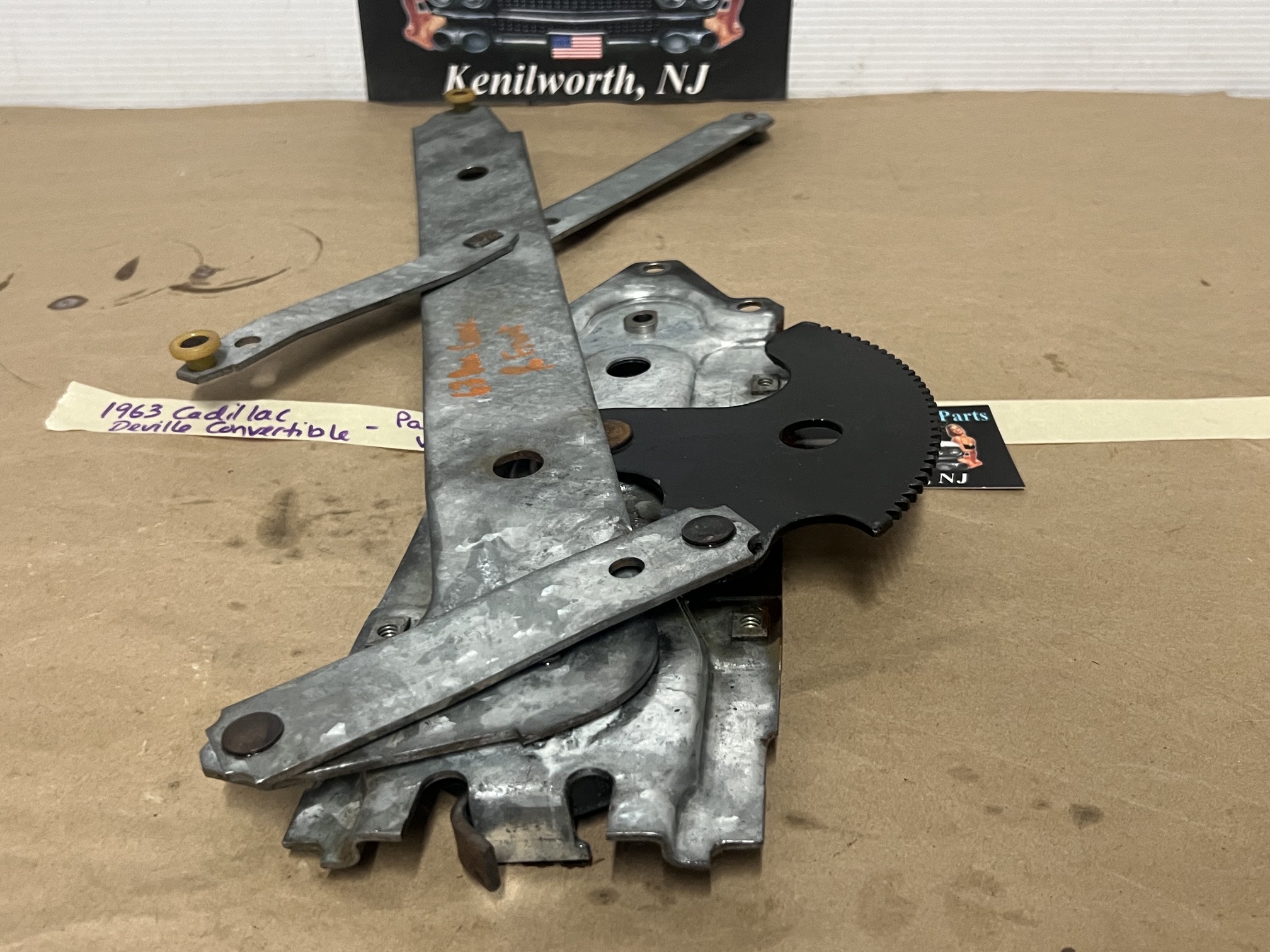 OEM 1961 1962 1963 1964 CADILLAC COUPE DEVILLE ELDORADO 2DR RIGHT PASSENGER SIDE FRONT DOOR WINDOW REGULATOR #5718764/#4308538 - Image 5