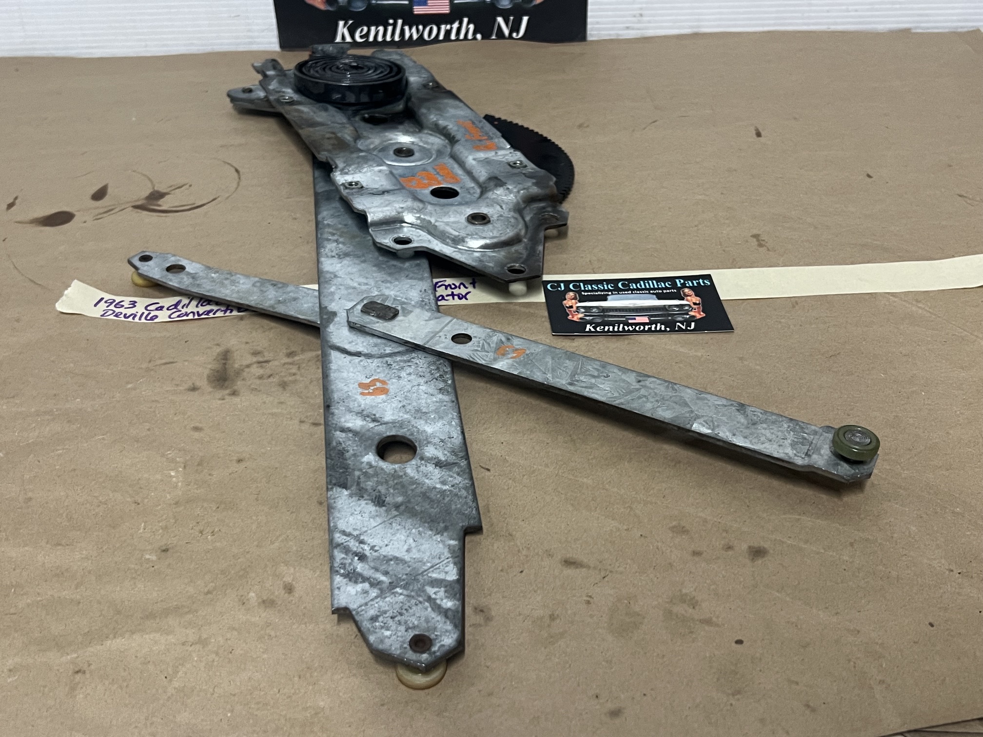 OEM 1961 1962 1963 1964 CADILLAC COUPE DEVILLE ELDORADO 2DR RIGHT PASSENGER SIDE FRONT DOOR WINDOW REGULATOR #5718764/#4308538 - Image 16
