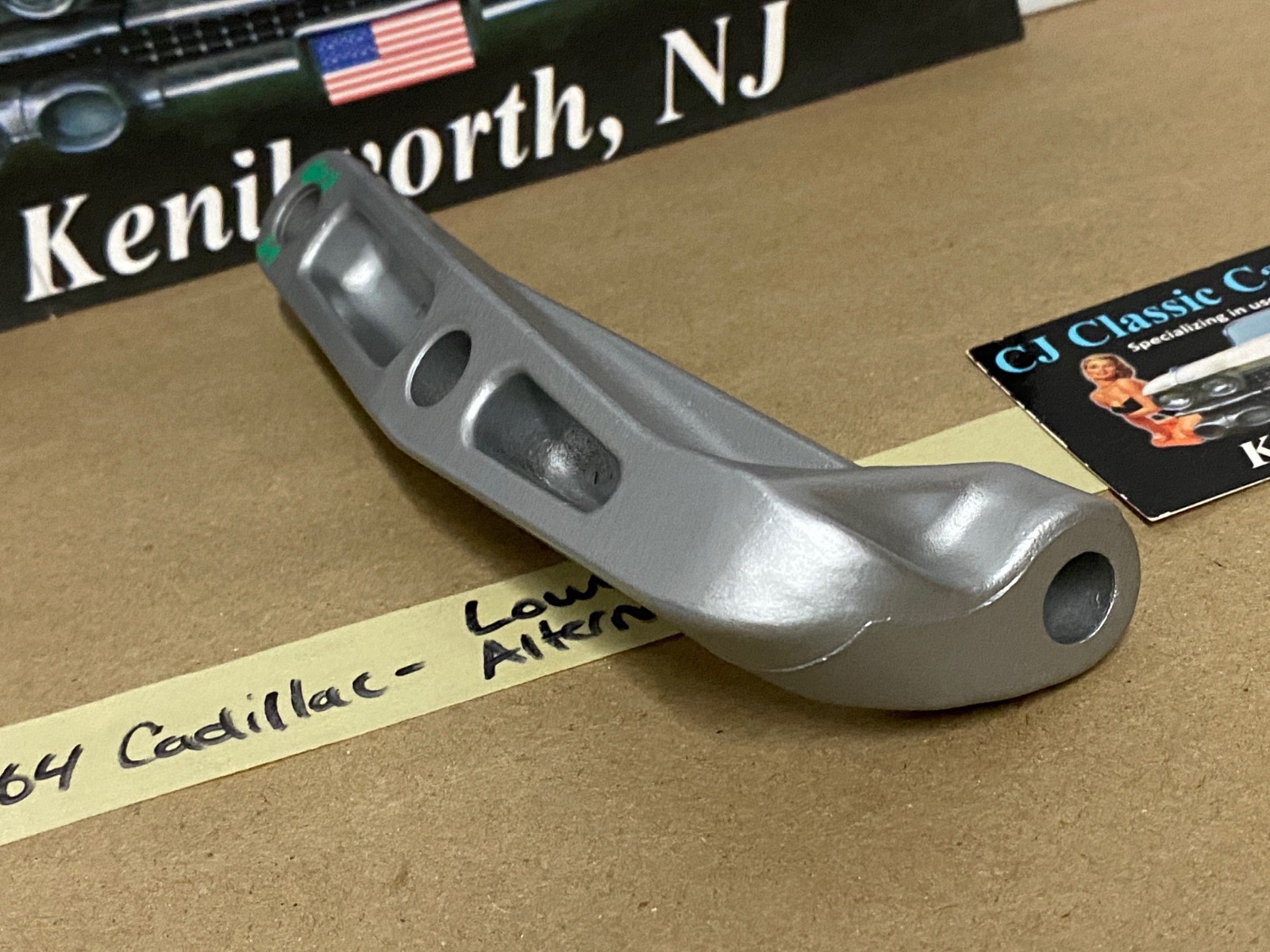 OEM 1963 1964 Cadillac Deville Eldorado Fleetwood 1965 Cadillac 75 Series 390/429 Engine ALTERNATOR ALT LOWER MOUNTING BRACKET #1479849 - Image 10