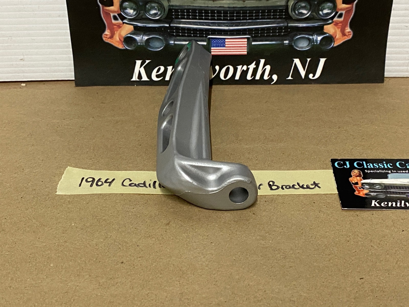 OEM 1963 1964 Cadillac Deville Eldorado Fleetwood 1965 Cadillac 75 Series 390/429 Engine ALTERNATOR ALT LOWER MOUNTING BRACKET #1479849 - Image 4
