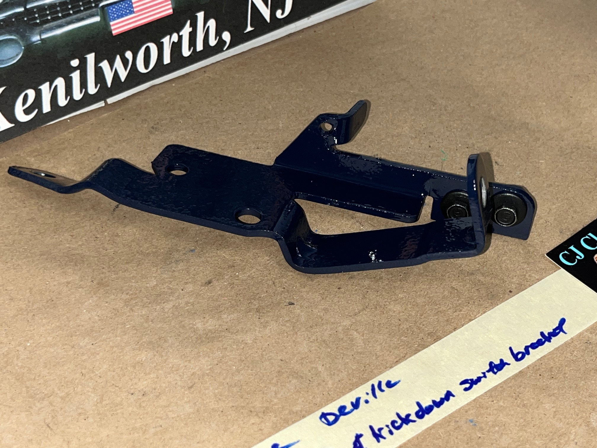 OEM 1973 1974 Cadillac Deville Eldorado Fleetwood Calais 472/500 IDLE STOP KICKDOWN SOLENOID SWITCH MOUNTING BRACKET #3516060 - Image 2