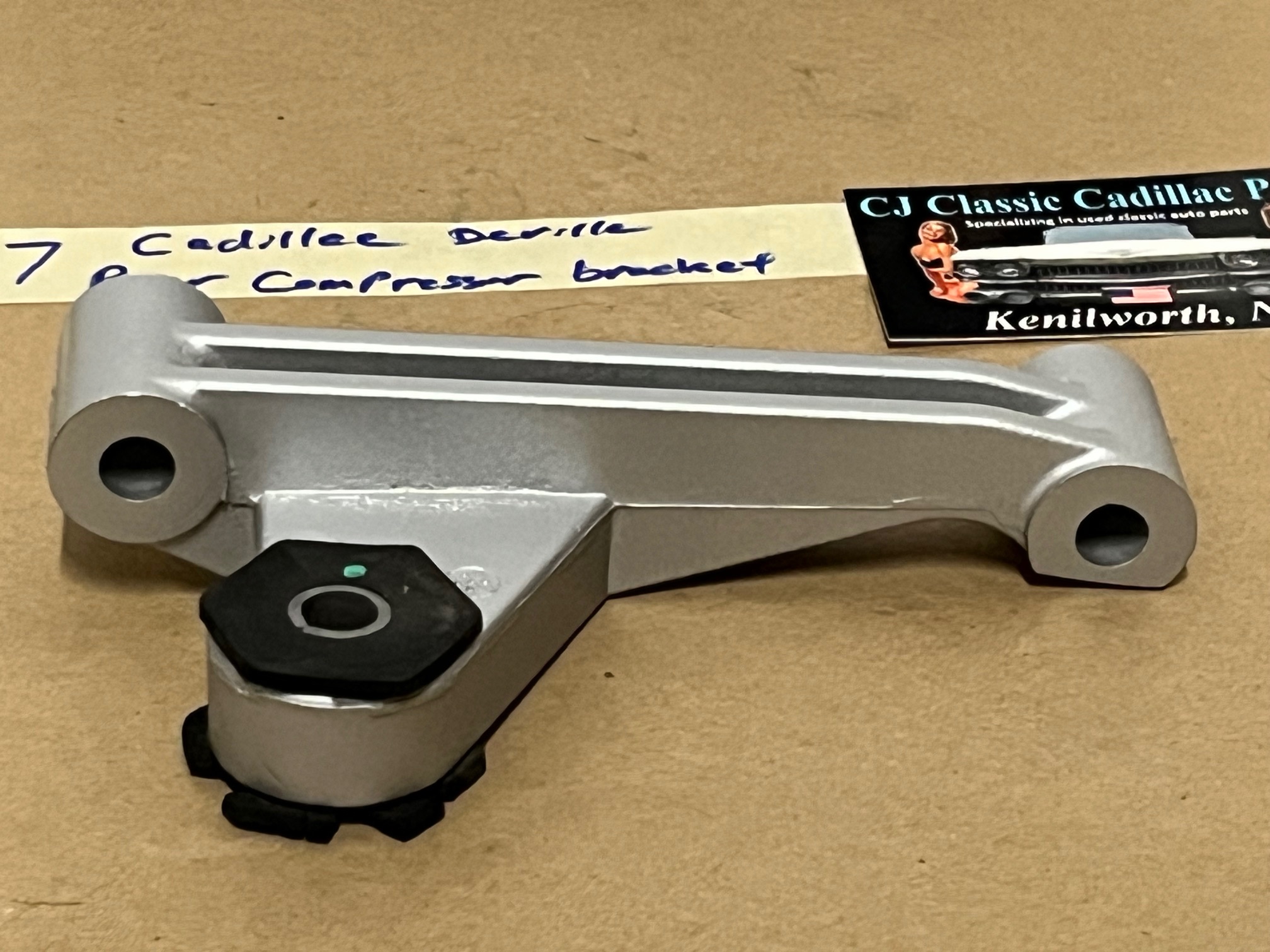 OEM 1967 Cadillac Deville Fleetwood Calais 429 Engine REAR A/C COMPRESSOR MOUNTING BRACKET SUPPORT #1486652 - Image 5