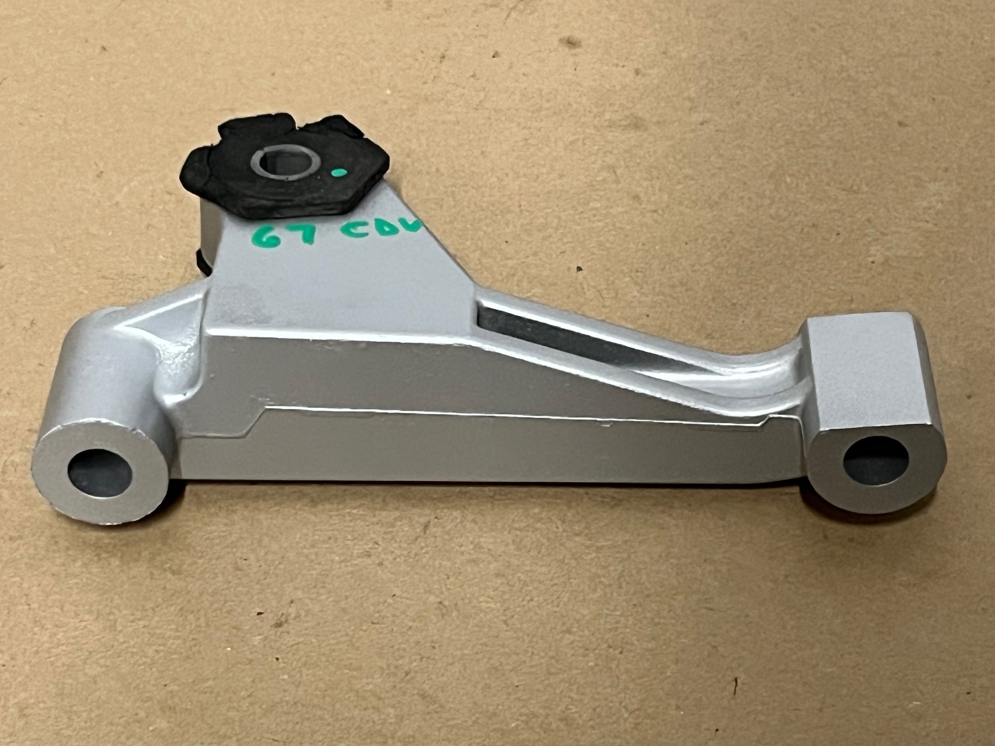 OEM 1967 Cadillac Deville Fleetwood Calais 429 Engine REAR A/C COMPRESSOR MOUNTING BRACKET SUPPORT #1486652 - Image 7