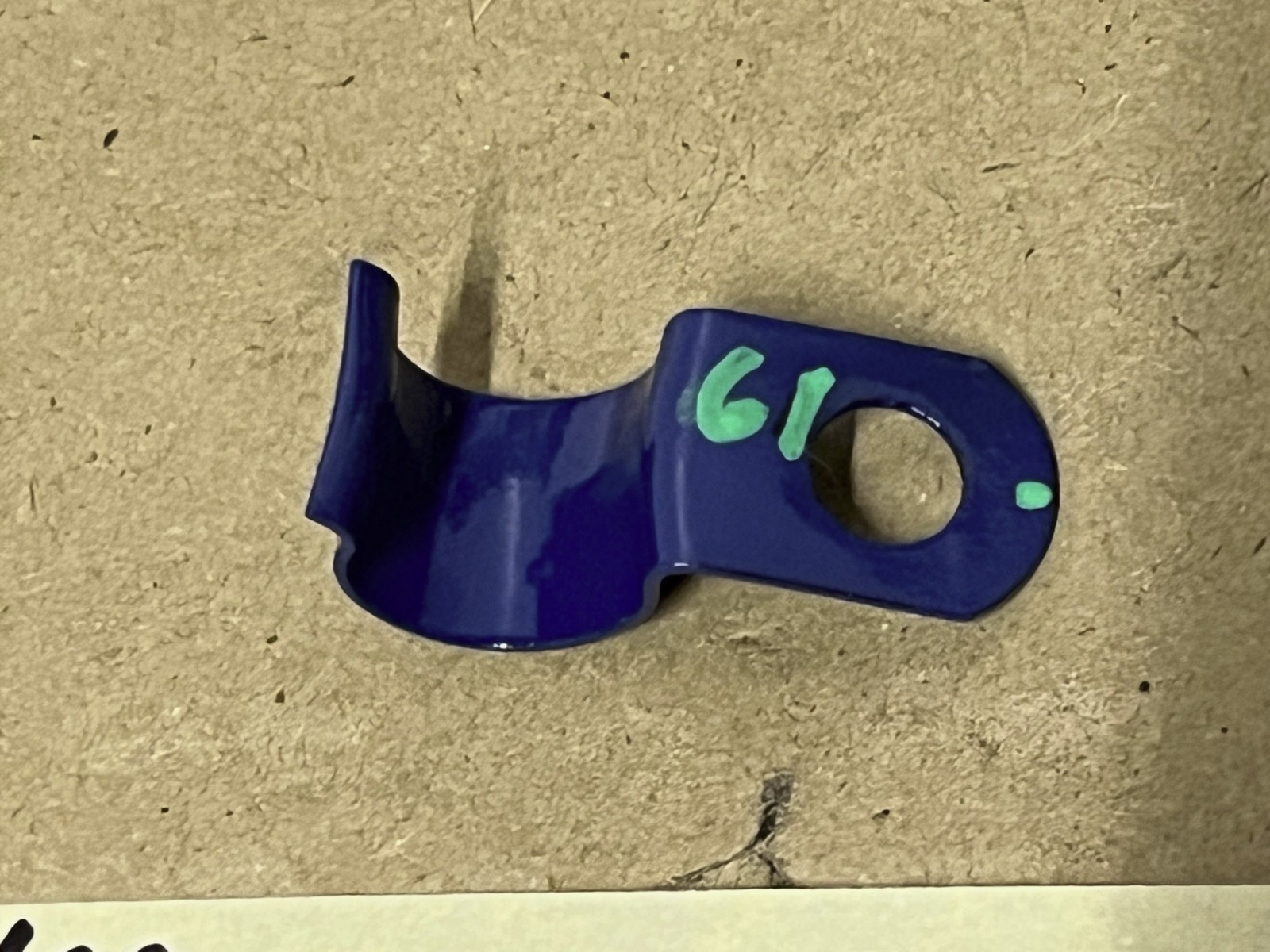OEM 1959 1960 1961 1962 Cadillac Deville Eldorado Fleetwood 390 ENGINE UPPER FUEL HOSE LINE BRACKET CLAMP - Image 9