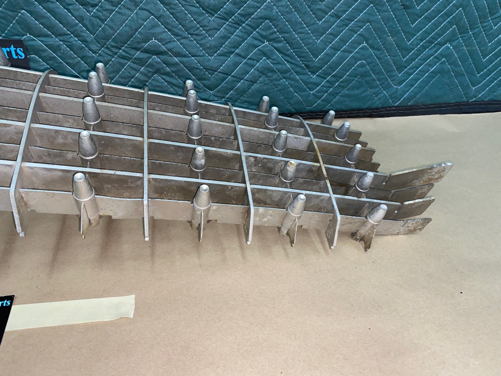 OEM 1960 Cadillac Deville Eldorado Fleetwood FRONT CENTER GRILL GRILLE WITH BULLETS #3631659 - Image 15