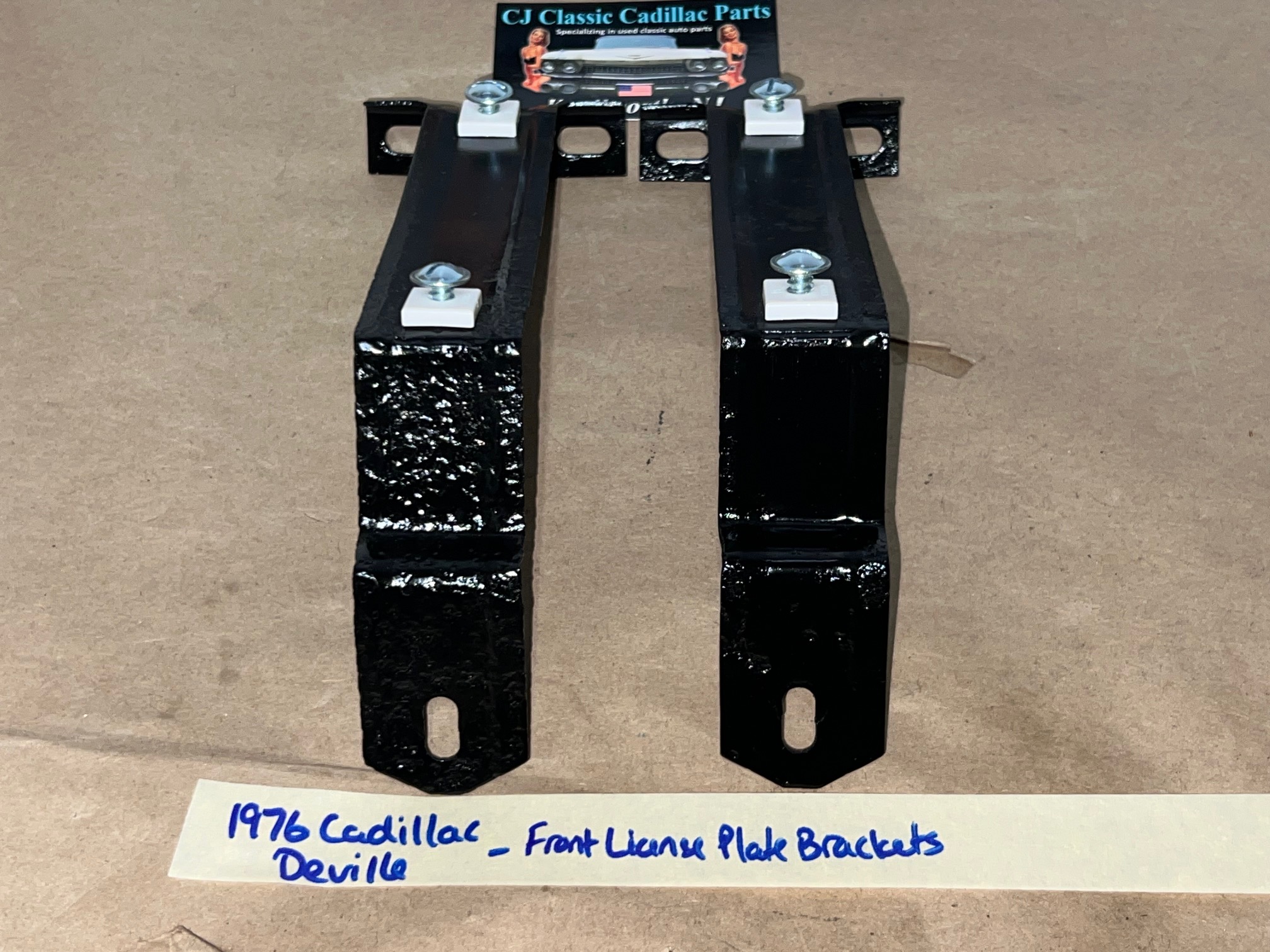OEM 1975 1976 Cadillac Eldorado Deville Fleetwood Calais FRONT BUMPER LICENSE PLATE MOUNTING BRACKETS - PAIR #1605359 - Image 3