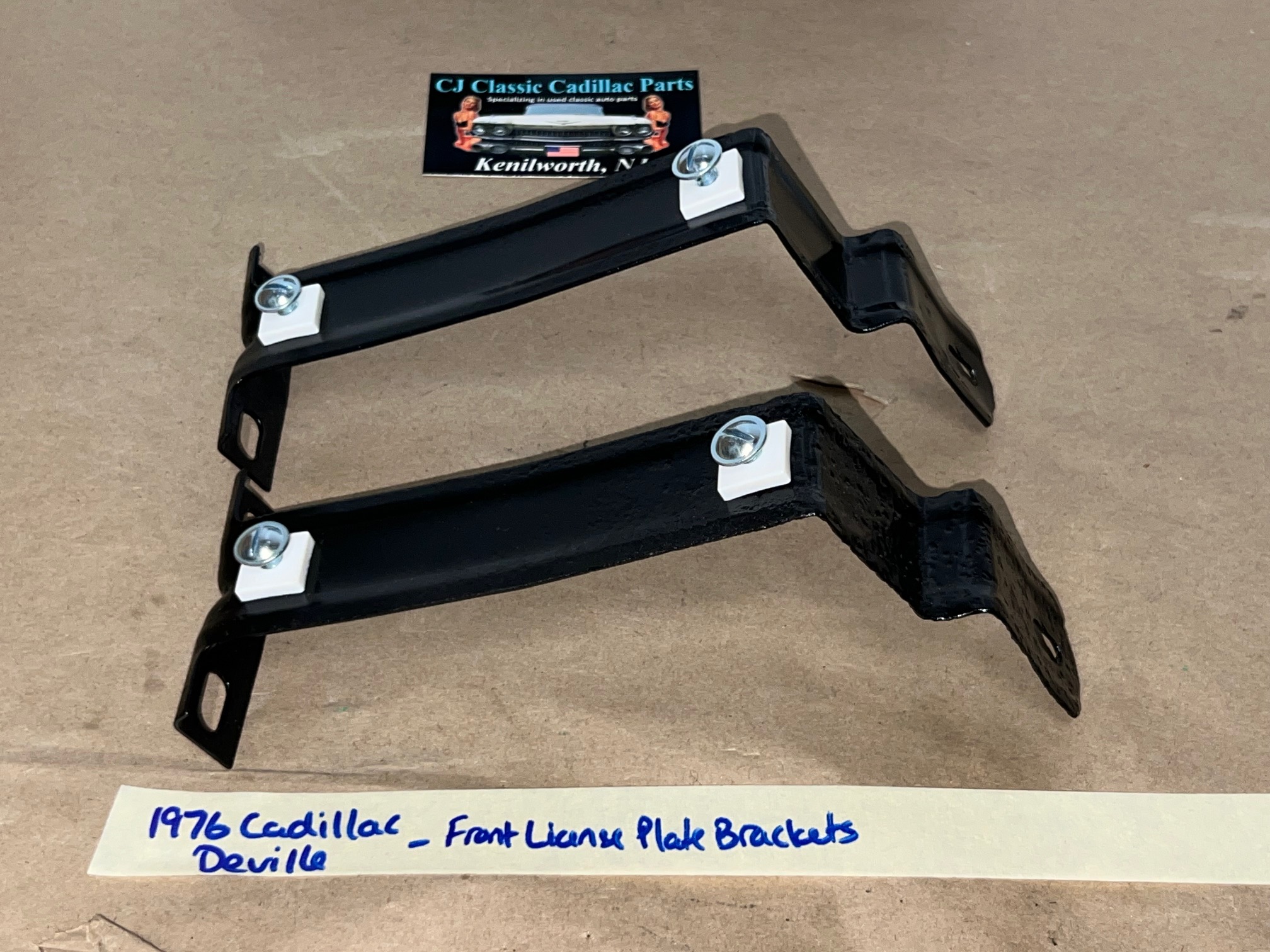 OEM 1975 1976 Cadillac Eldorado Deville Fleetwood Calais FRONT BUMPER LICENSE PLATE MOUNTING BRACKETS - PAIR #1605359 - Image 4