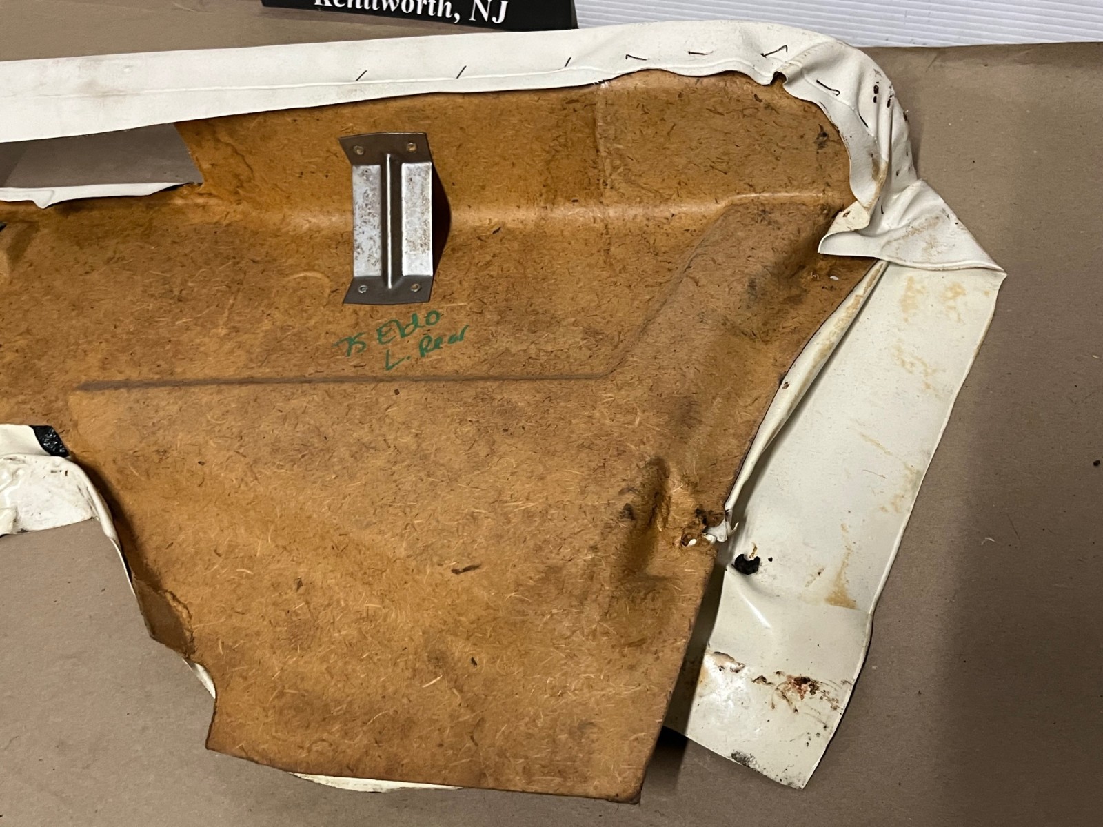 OEM 1971 1972 1973 1974 1975 1976 1977 1978 Cadillac Eldorado HardTop LEFT DRIVER SIDE REAR LOWER QUARTER DOOR PANEL TRIM ARMREST - Image 13