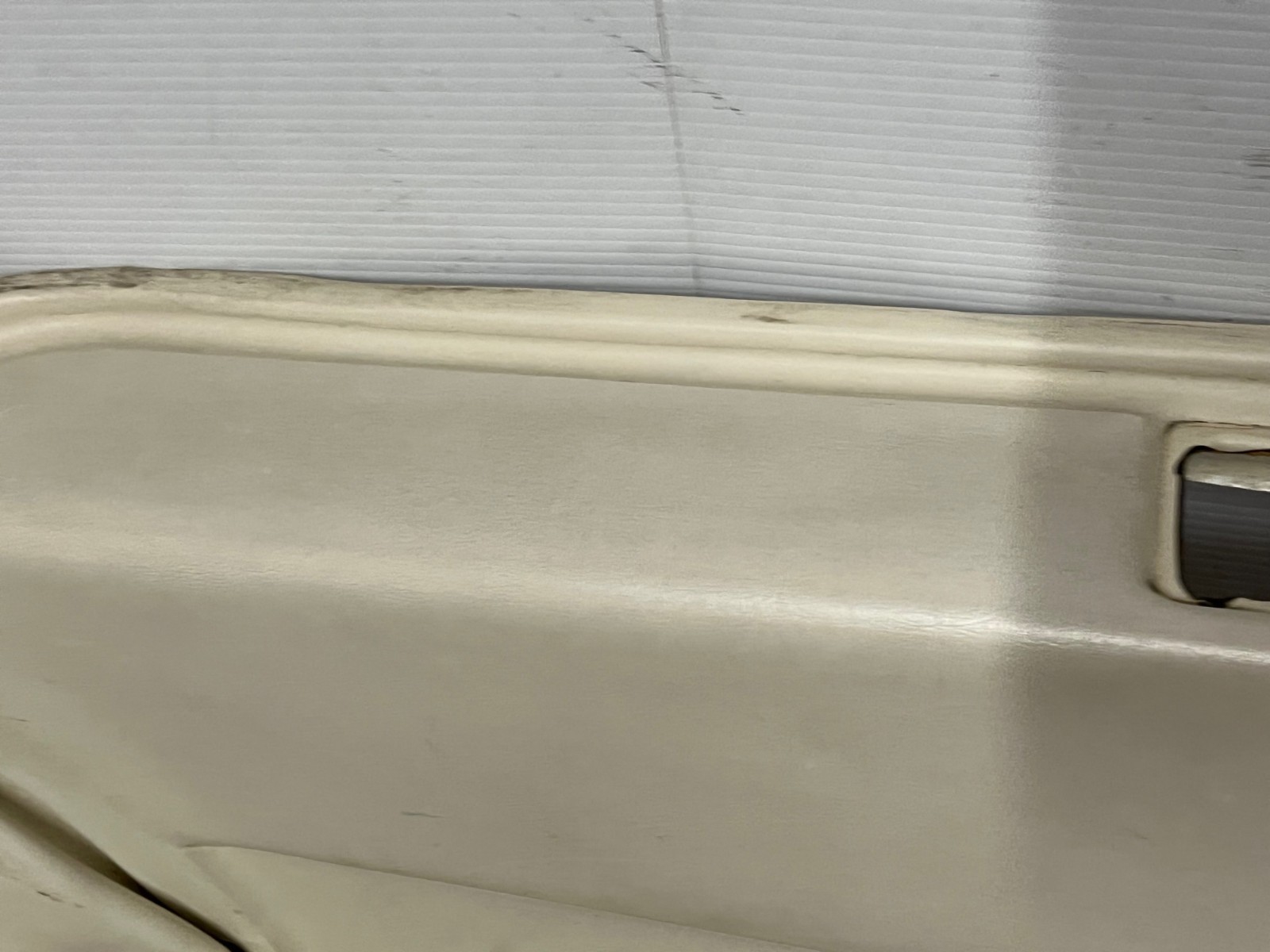OEM 1971 1972 1973 1974 1975 1976 1977 1978 Cadillac Eldorado HardTop LEFT DRIVER SIDE REAR LOWER QUARTER DOOR PANEL TRIM ARMREST - Image 3