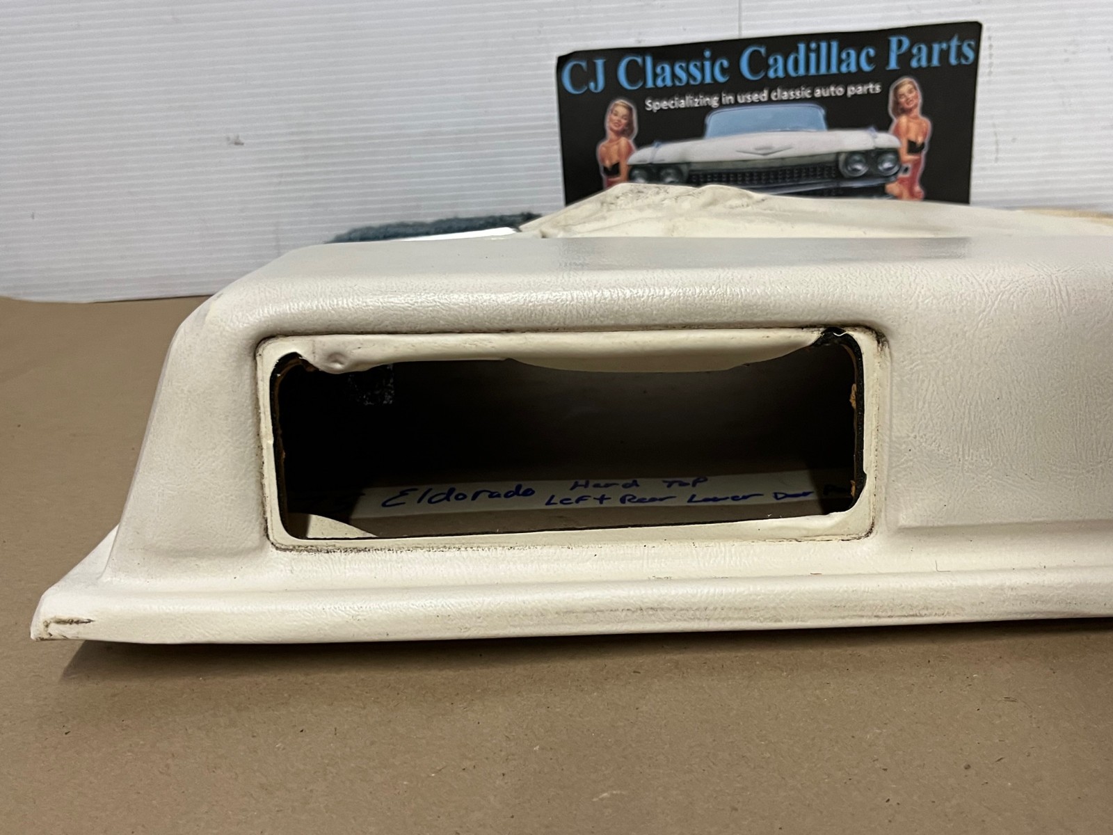 OEM 1971 1972 1973 1974 1975 1976 1977 1978 Cadillac Eldorado HardTop LEFT DRIVER SIDE REAR LOWER QUARTER DOOR PANEL TRIM ARMREST - Image 8