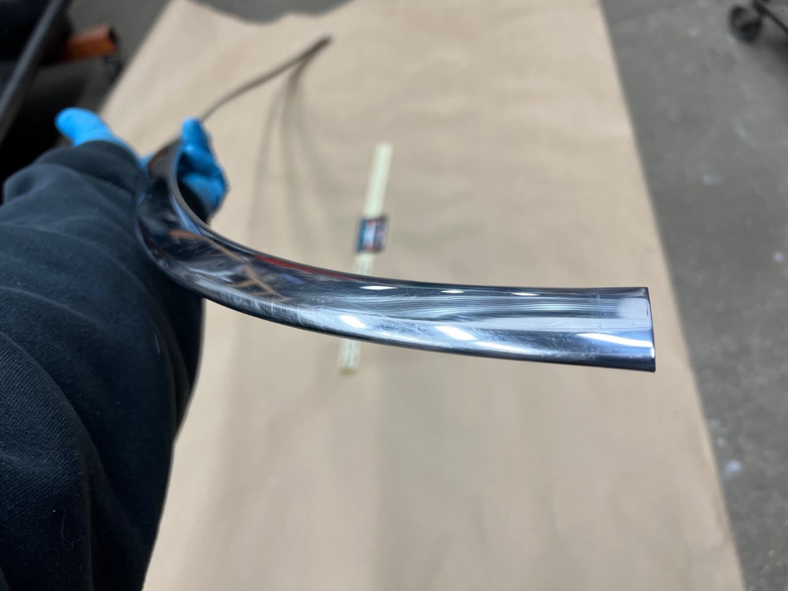 OEM 1959 1960 Cadillac Deville 4 Door 4 Window FLAT TOP EXTERIOR REAR WINDSHIELD LOWER CENTER MOLDING TRIM #3631400 - Image 10