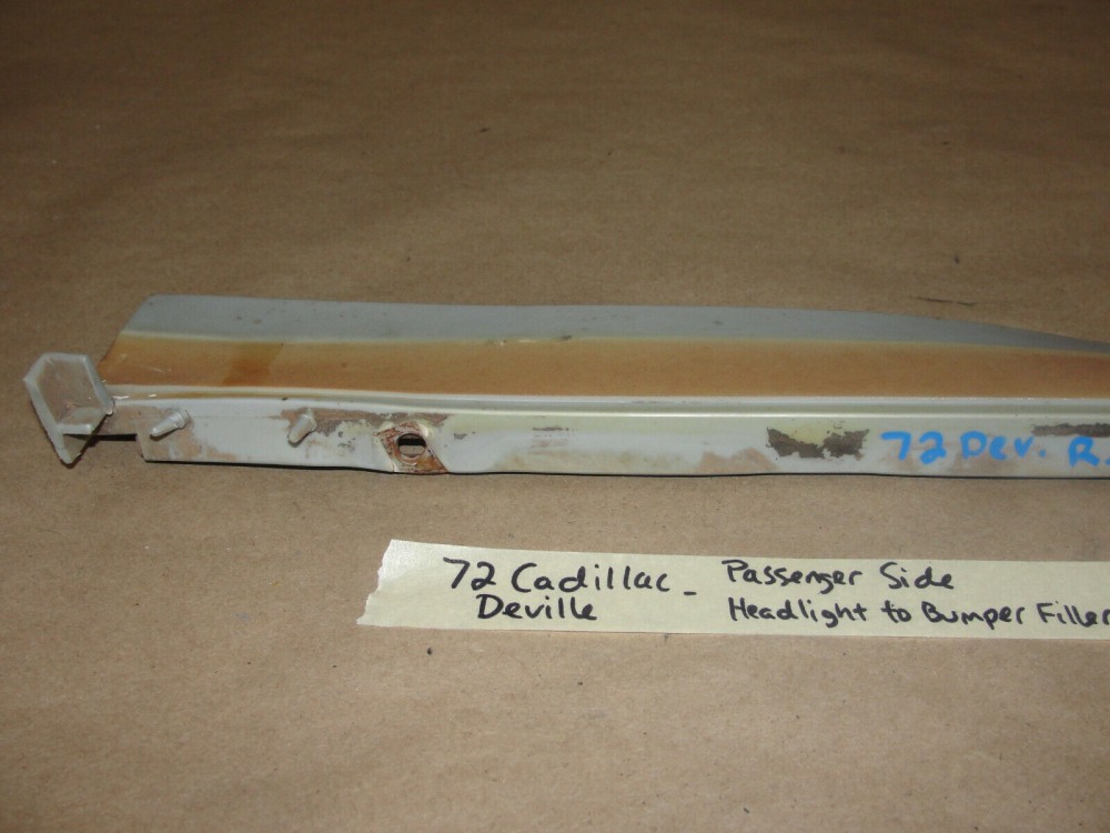 OEM 1972 Cadillac Deville Fleetwood Calais RIGHT PASSENGER SIDE HEADLIGHT TO BUMPER FILLERS PANEL & BRACKET #1498825 - Image 10