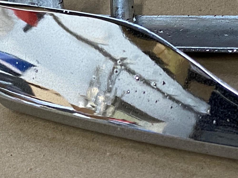 OEM 1973 Cadillac Deville Fleetwood Calais RIGHT PASS SIDE REAR LICENSE PLATE LIGHT BEZEL TRIM COVER #1601091 - Image 10