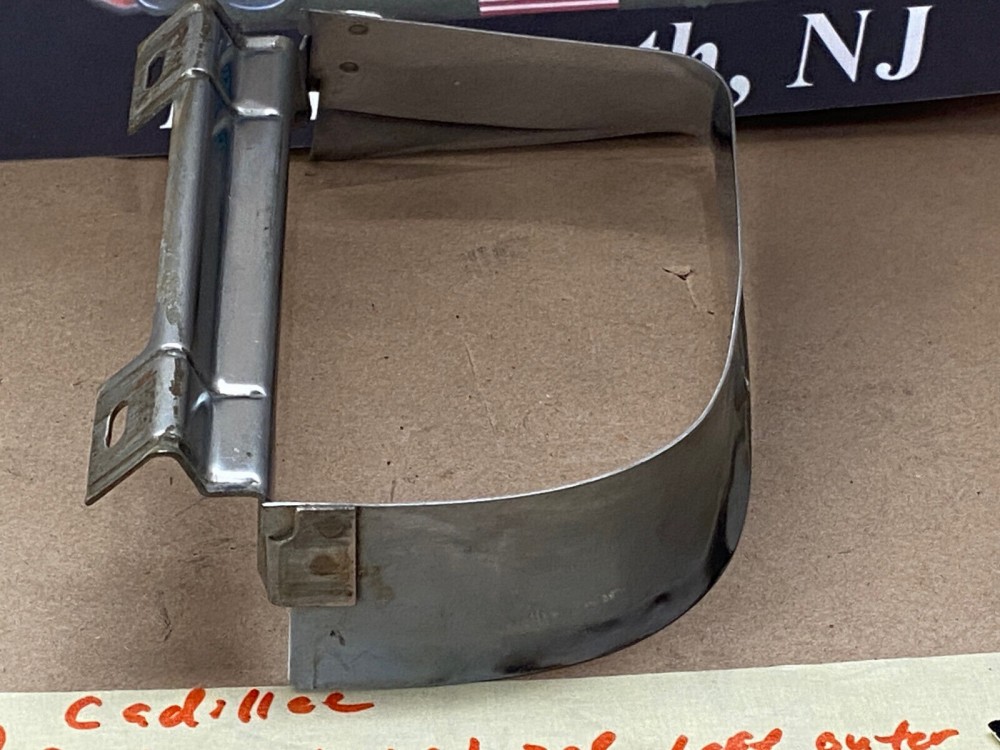 OEM 1960 Cadillac Deville Fleetwood Eldorado LEFT DRIVER SIDE OUTER PARKING LIGHT LAMP BEZEL TRIM - Image 10