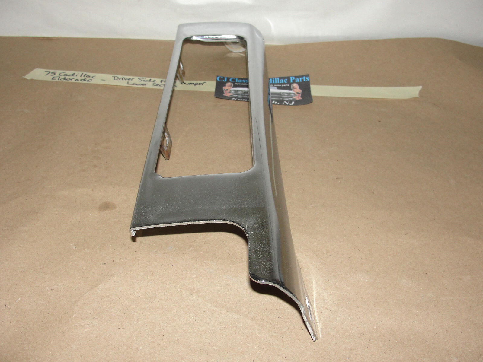OEM 1975 1976 1977 1978 Cadillac Eldorado LEFT SIDE LOWER OUTER FRONT BUMPER TURN/PARK SURROUND #1605051 - Image 10