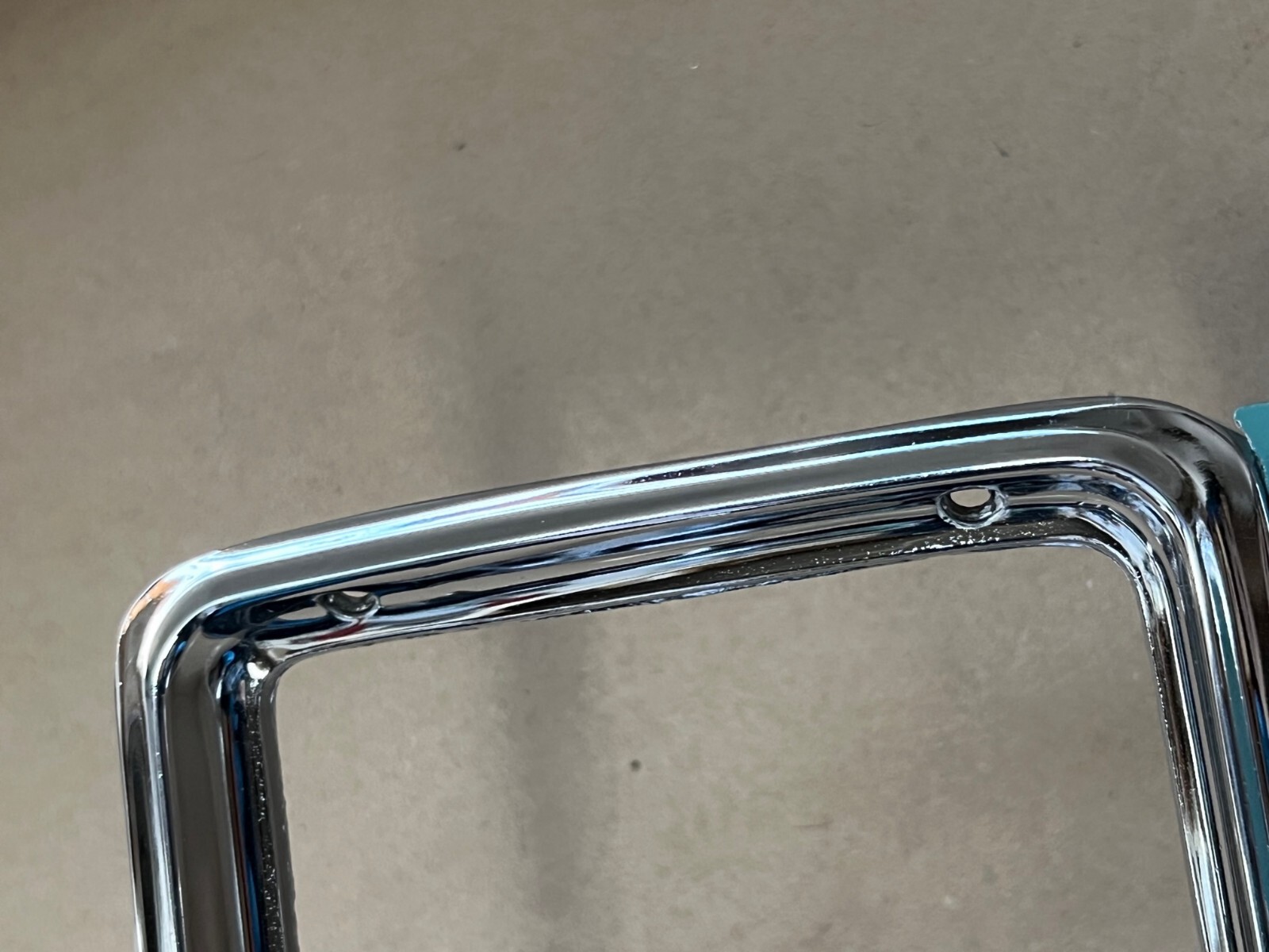 OEM 1975 1976 Cadillac Fleetwood DRIVER SIDE FRONT CORNER TURN SIGNAL PARK LIGHT BEZEL TRIM #1605270 - Image 11