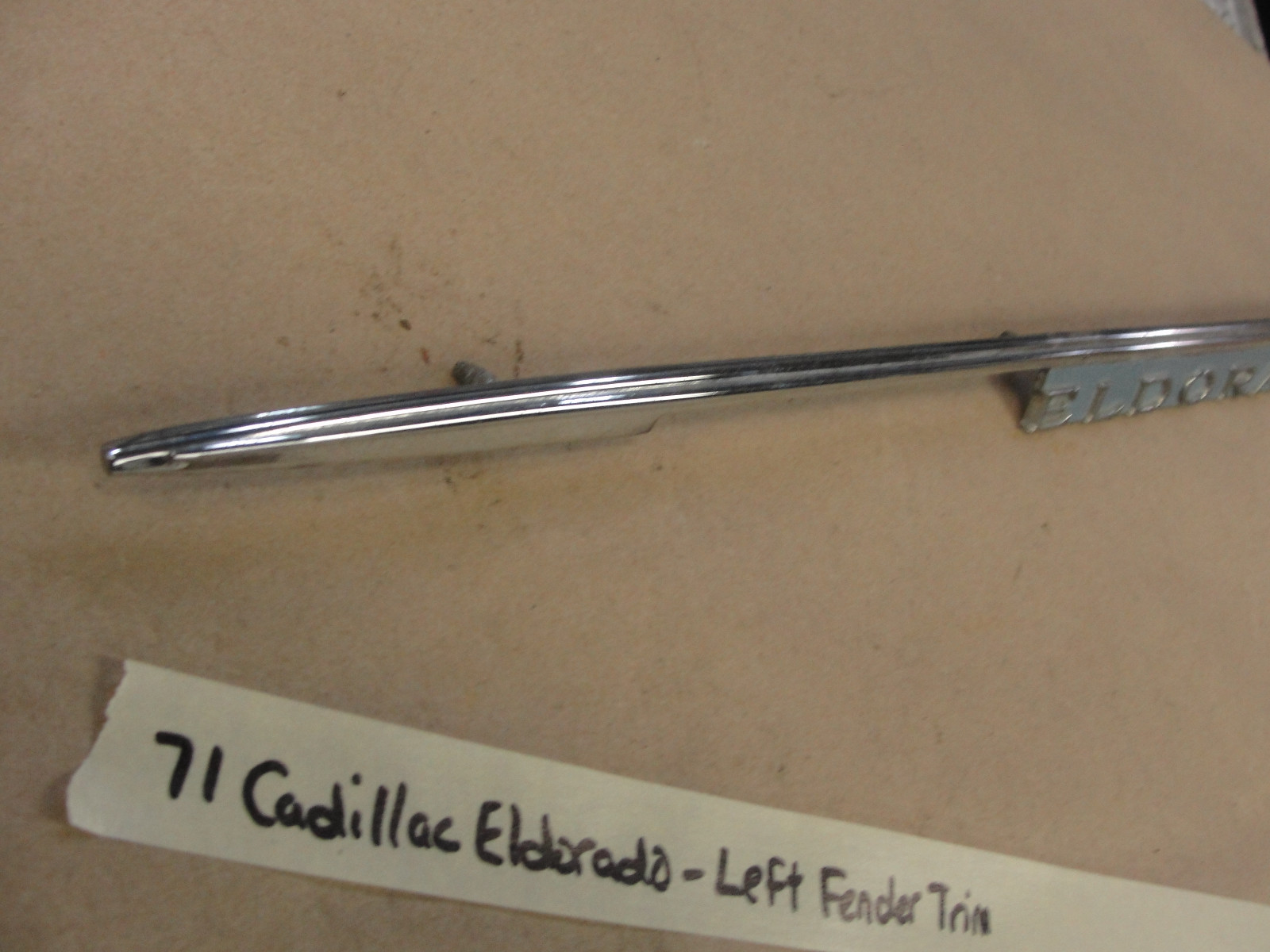 OEM 1971 Cadillac Eldorado LEFT DRIVER SIDE FRONT FENDER TRIM MOLDING SPEAR #1497474 - Image 11