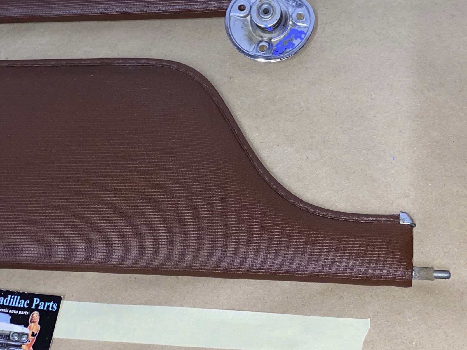 OEM 1965 1966 1978 1968 Cadillac Fleetwood Deville Calais 1967 1968 Eldorado LEFT & RIGHT SUN VISORS WITH HINGES - Dark Brown - Image 11