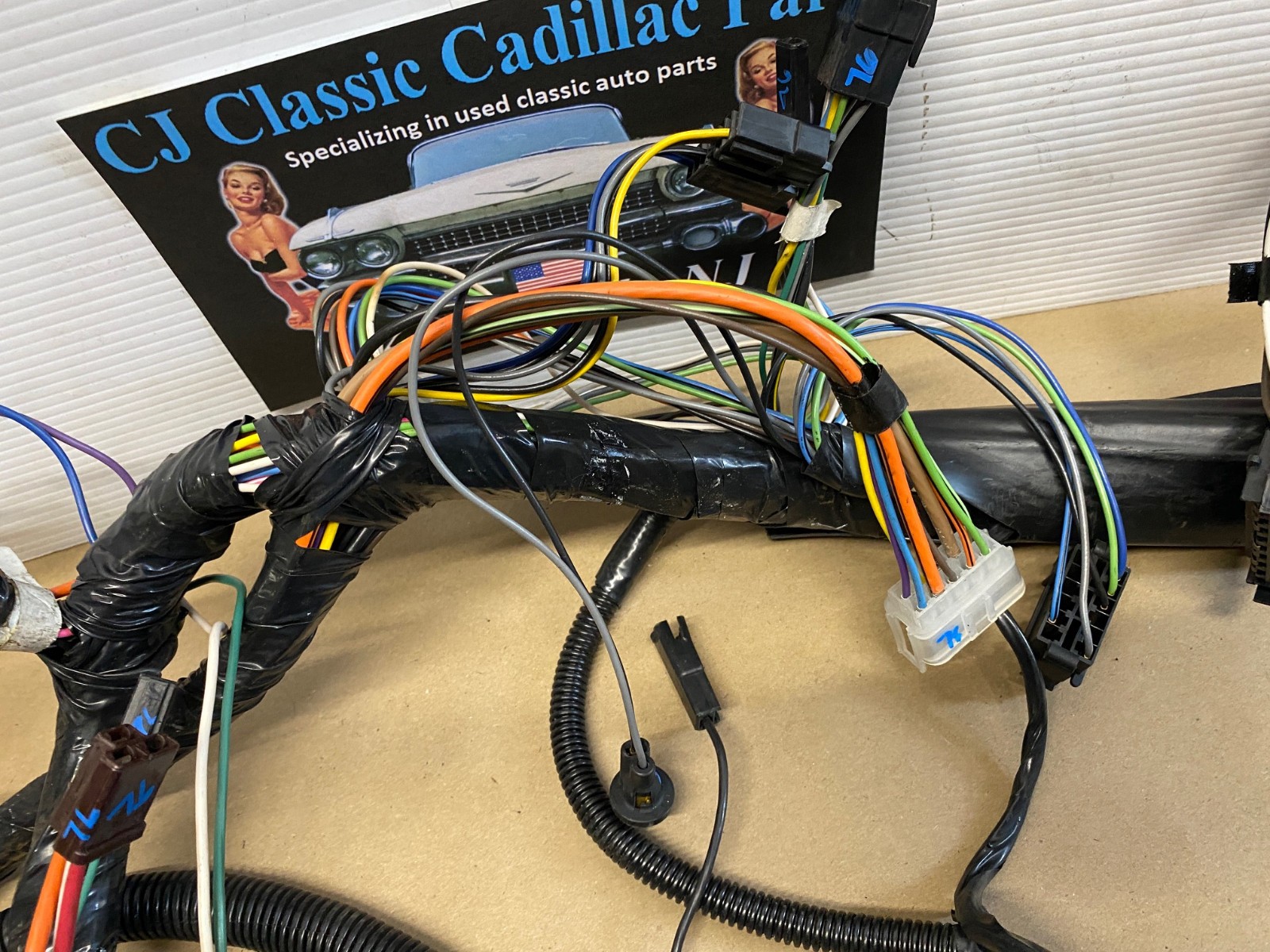 OEM 1976 Cadillac Deville Fleetwood Calais Eldorado COMPLETE UNDER DASH WIRE HARNESS With FUSE BLOCK PANEL ~43K Miles #12004292/#9629754 - Image 5