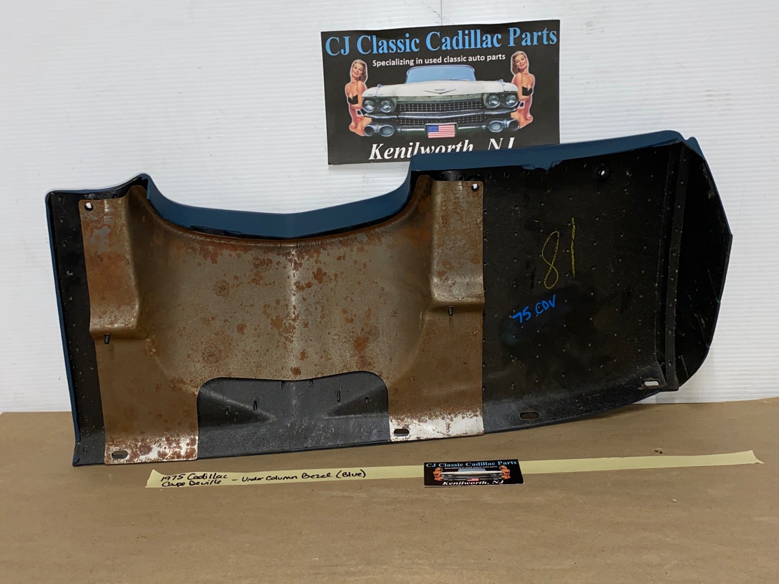 OEM 1974 1975 1976 Cadillac Deville Fleetwood Calais 1974 1975 1976 1977 1978 Eldorado LEFT DASH LOWER UNDER STEERING COLUMN BEZEL TRIM BLUE #3516124 - Image 3