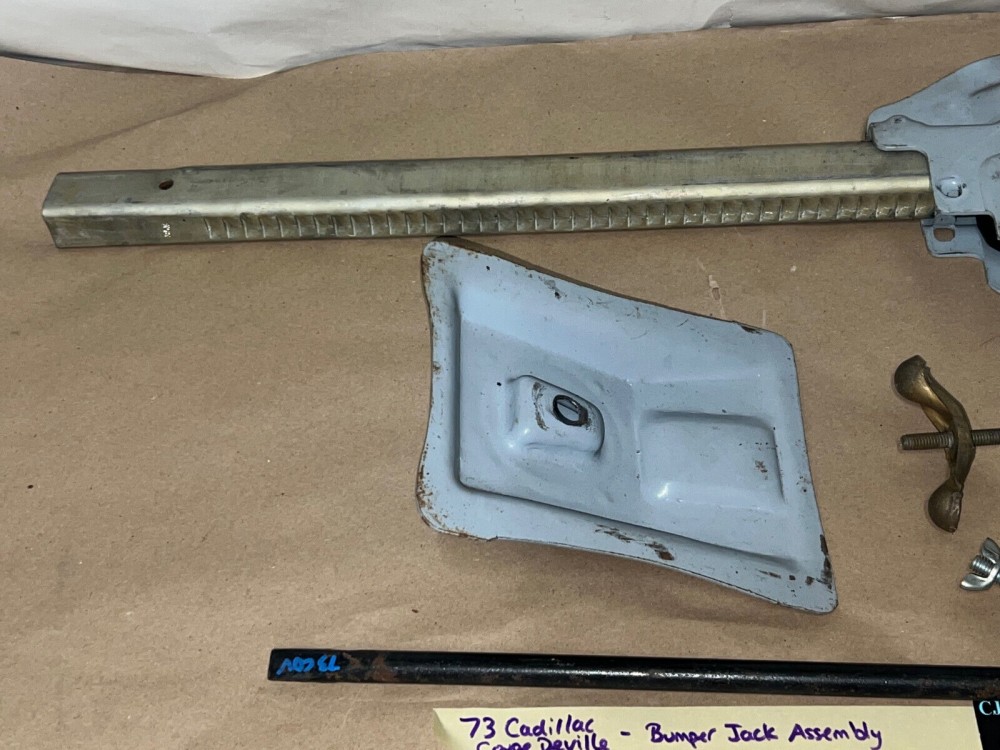 OEM 1973 Cadillac Deville Eldorado Fleetwood Calais BUMPER JACK - SHAFT RATCHET HEAD BASE HOLD DOWN LUG WRENCH #3633834 - Image 12