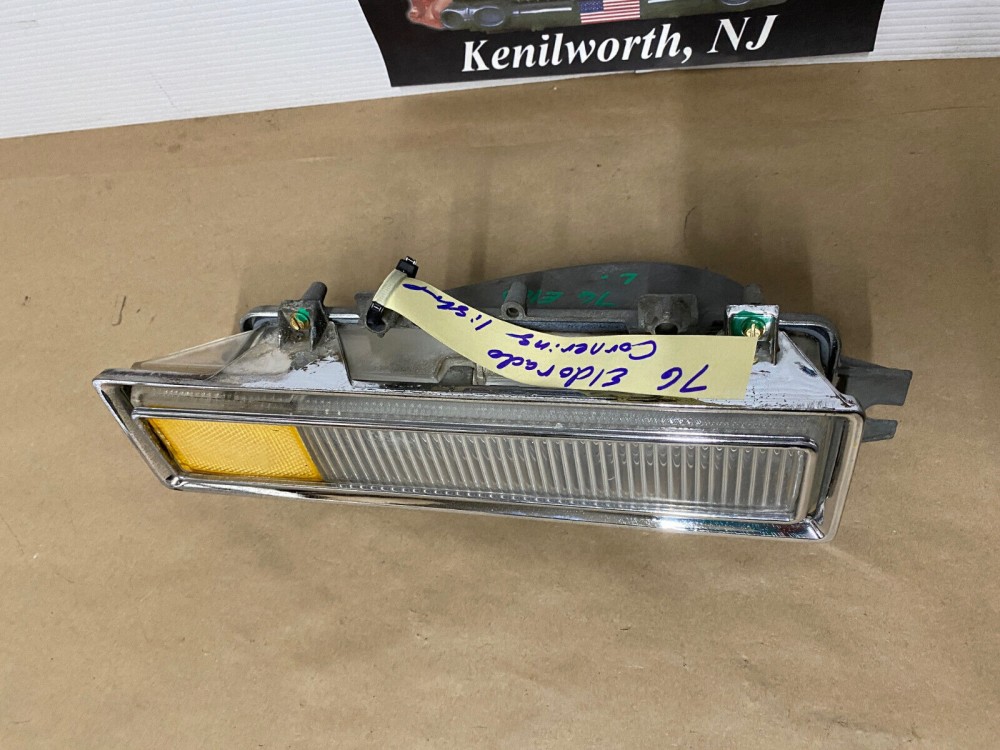 OEM 1975 1976 1977 1978 Cadillac Eldorado LEFT FRONT FENDER CORNERING TURN SIGNAL PARK LIGHT LENS #5966539 - Image 12
