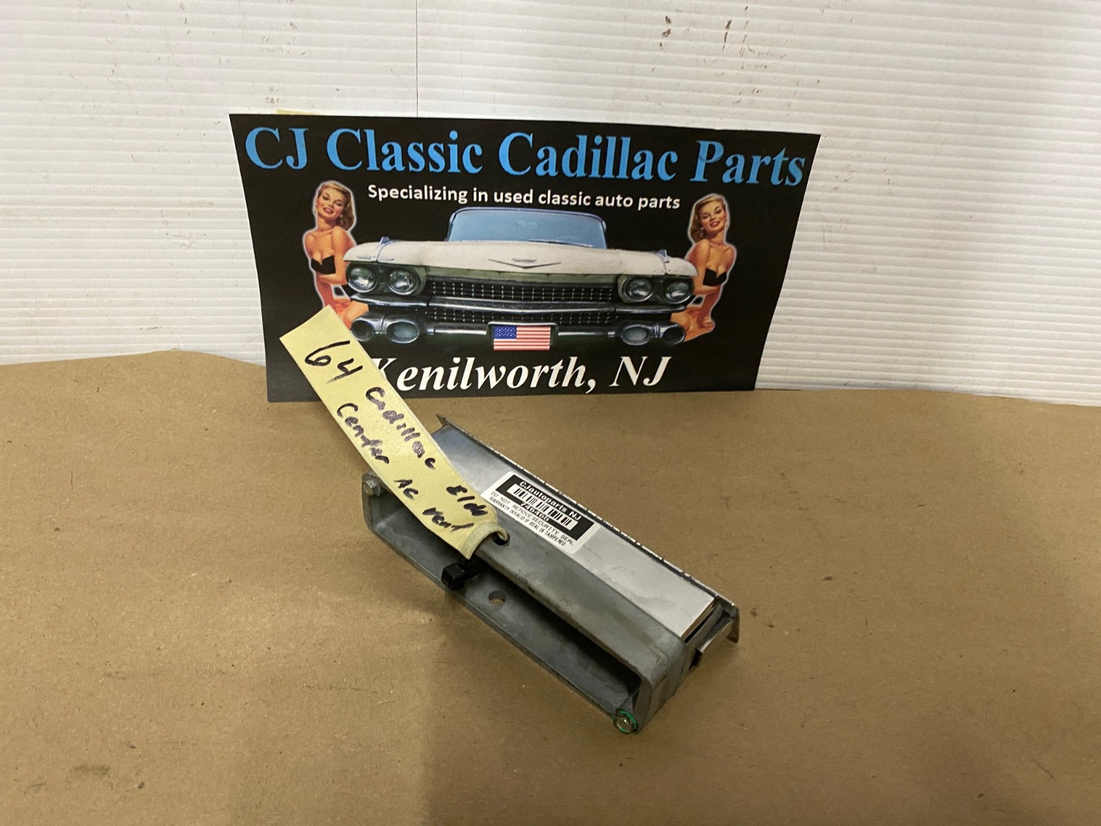 OEM 1963 1964 Cadillac Deville Eldorado Fleetwood CENTER DASH A/C VENT DUCT #1479432 - Image 2