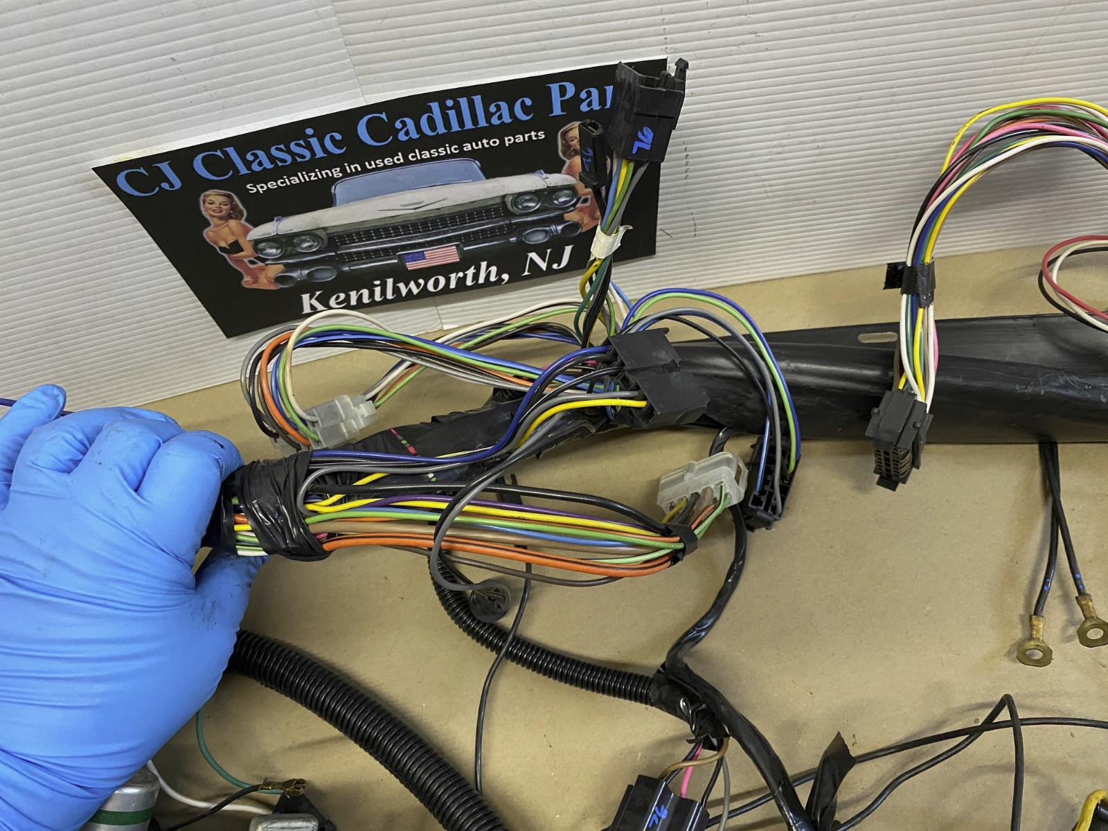 OEM 1976 Cadillac Deville Fleetwood Calais Eldorado COMPLETE UNDER DASH WIRE HARNESS With FUSE BLOCK PANEL ~43K Miles #12004292/#9629754 - Image 3