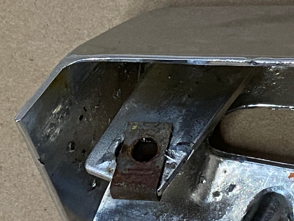 OEM 1973 Cadillac Deville Fleetwood Calais LEFT DRIVER SIDE REAR LICENSE PLATE LIGHT BEZEL TRIM COVER #1601090 - Image 14