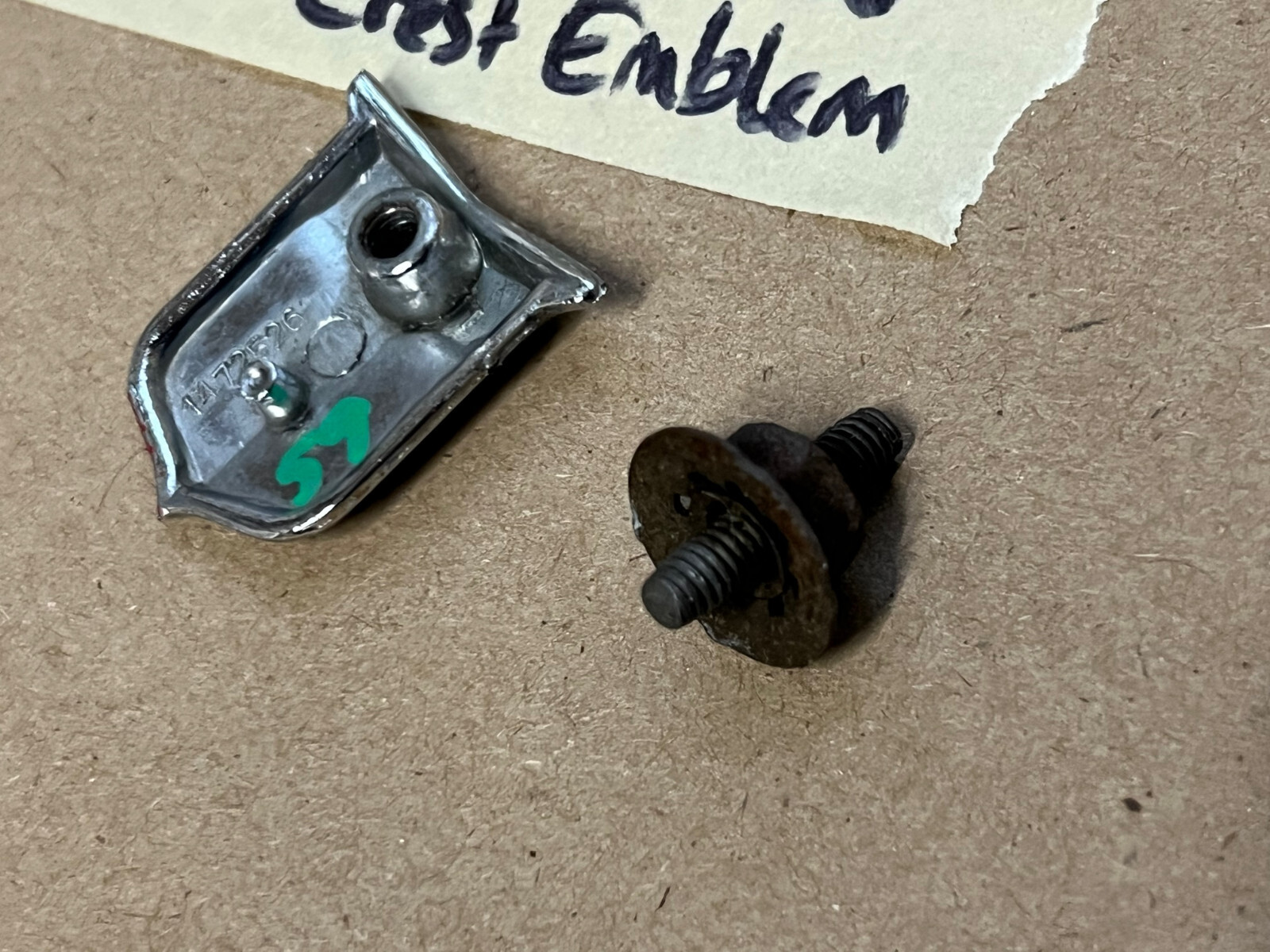 OEM 1959 Cadillac Deville Eldorado Fleetwood FRONT FENDER GUNSIGHT CREST SHIELD EMBLEM #1470534 - Image 14