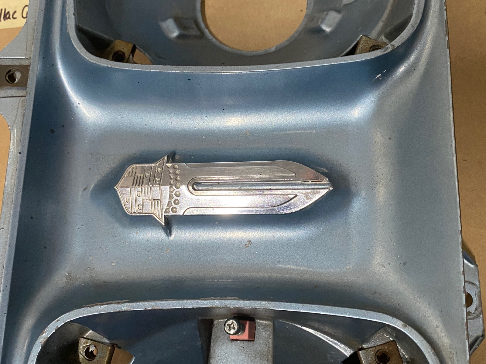 OEM 1971 Cadillac Deville Fleetwood Calais LEFT DRIVER SIDE HEADLIGHT BUCKET HOUSING & CREST EMBLEM #1496555/#3633587 - Image 16