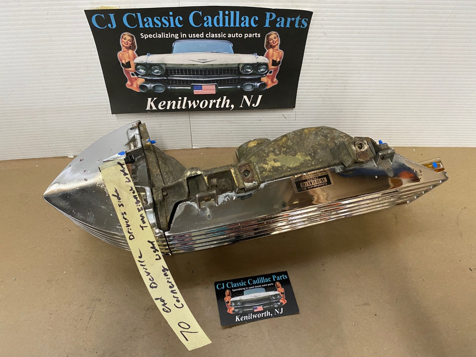 1970 Cadillac Deville Calais Fleetwood LEFT SIDE FRONT CORNER TURN SIGNAL PARK MARKER LIGHT LENS #5962297/#5962299/#5962293 - Image 17