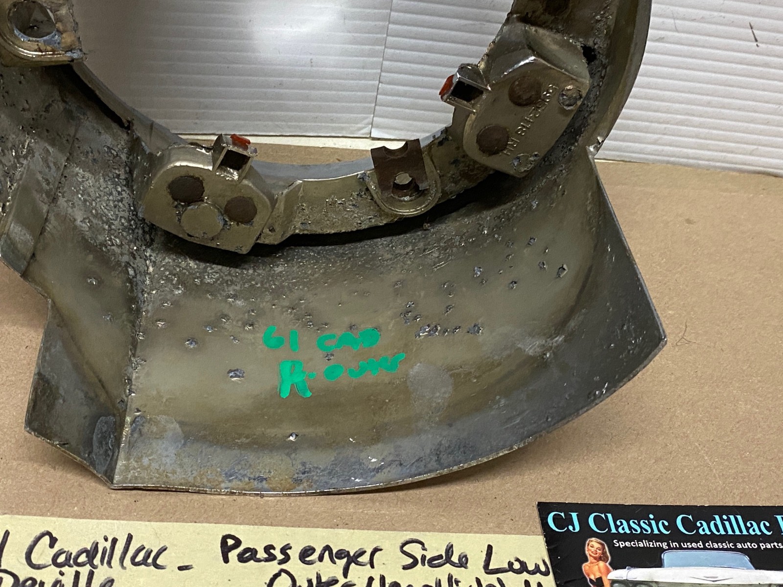OEM 1961 Cadillac Deville Eldorado Fleetwood RIGHT PASSENGER SIDE OUTER LOW BEAM HEADLIGHT HOUSING BEZEL #5952452 - Image 18