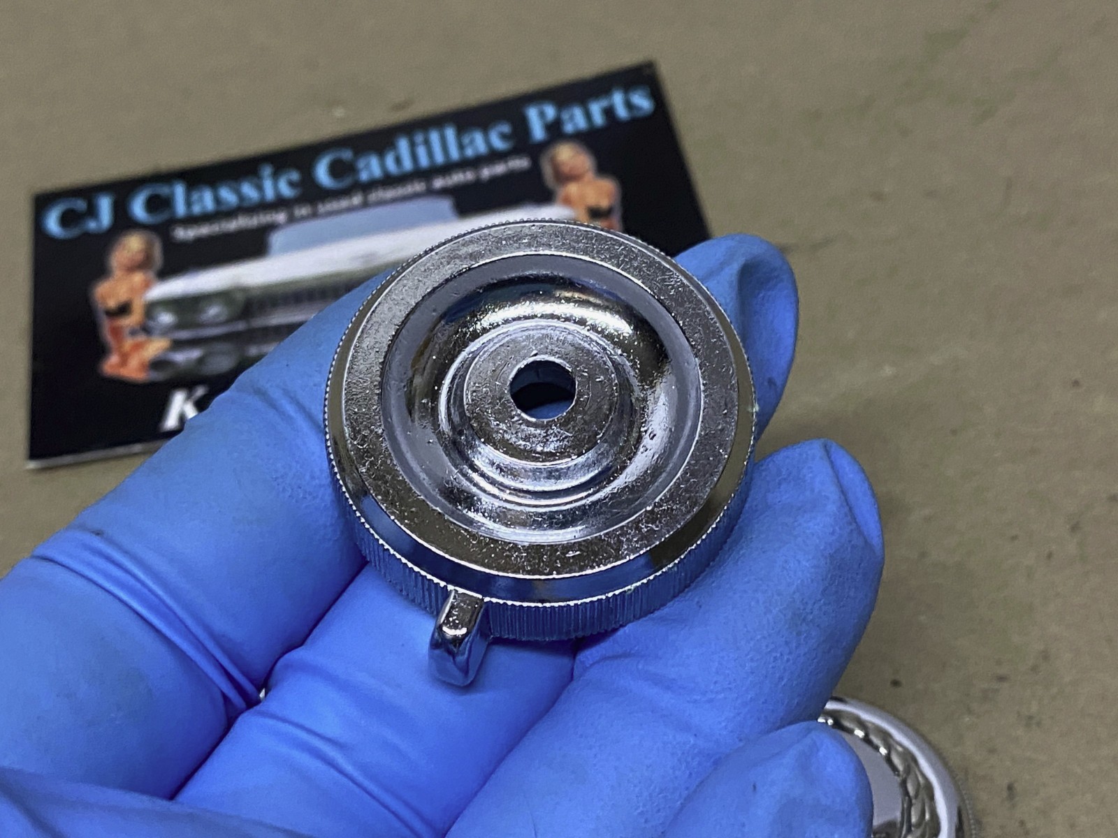 OEM 1974 1975 1976 Cadillac Deville Fleetwood Calais 1974 1975 1976 1977 1978 Eldorado 1976 1977 1978 1979 Seville DASH RADIO KNOBS w/GOLD WREATH BEZELS ESCUTCHEONS #1602756/#1497099 - Image 19