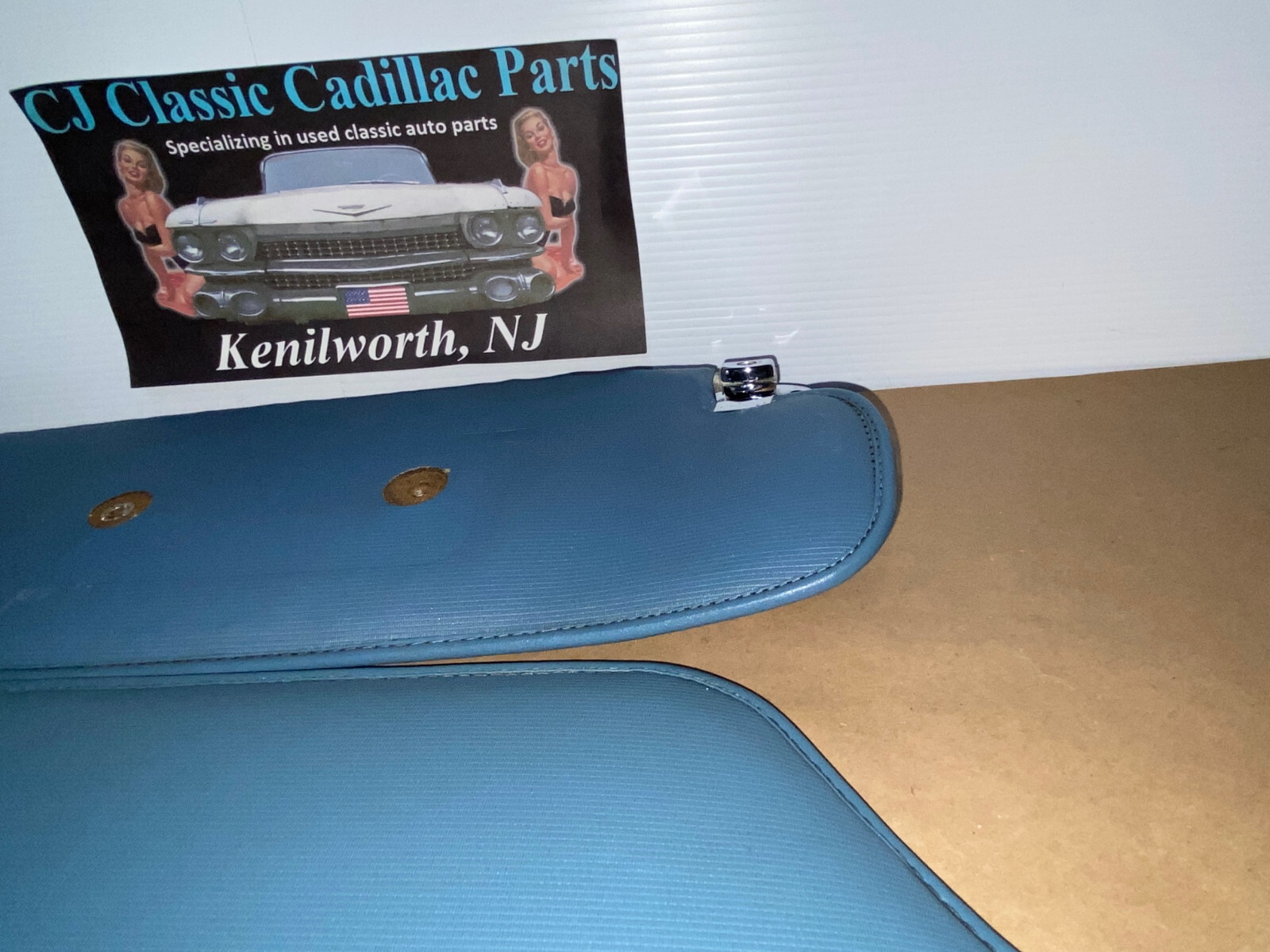 OEM 1965 1966 1967 1968 Cadillac Fleetwood Deville Calais 1967 1968 Eldorado LEFT & RIGHT SUN VISORS WITH HINGES - LIGHT BLUE - Image 18